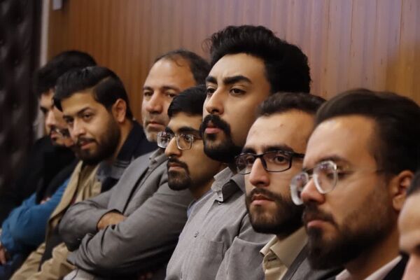 نشست صمیمی شورای عالی استان‌ها با نمایندگان مجمع دانشجویی