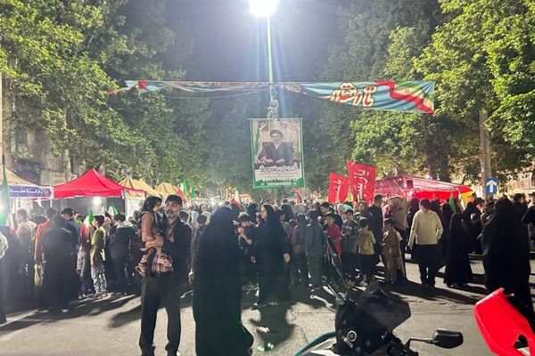 حضور پرشور مسئولین متعهد در غرفه‌ فرهنگیان