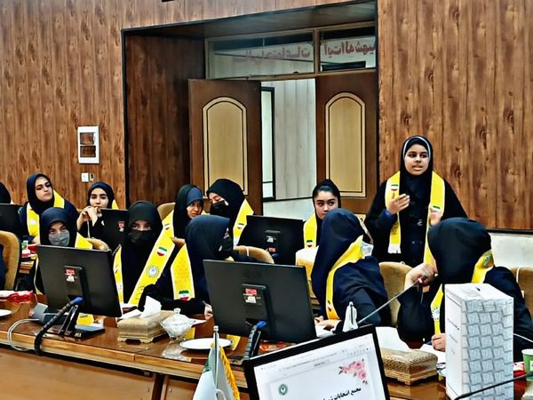 مجمع انتخابات شورای دانش‌آموزی ناحیه۴ اصفهان با حضور نمایندگان مدارس برگزار شد