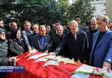 مراسم تشییع و وداع با رئیس جامعه خیرین مدرسه‌ساز کشور برگزار شد 