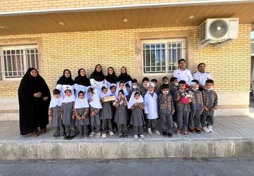 تبریک روز پرستار توسط نوآموزان کودکستان باغ پروانه‌های سورمق