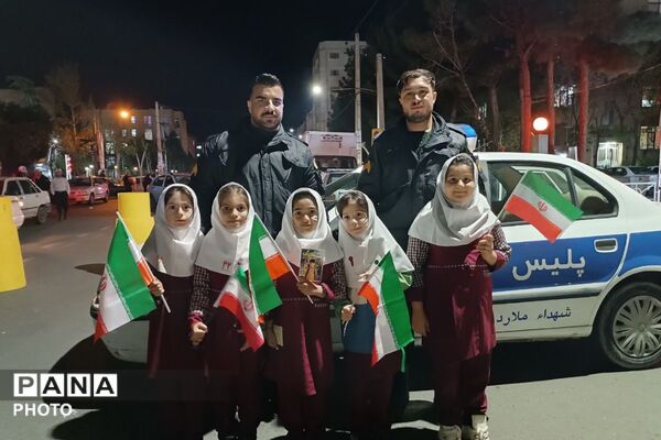 اجتماع با شکوه شهرستان ملارد در چهلم شهدای میناب