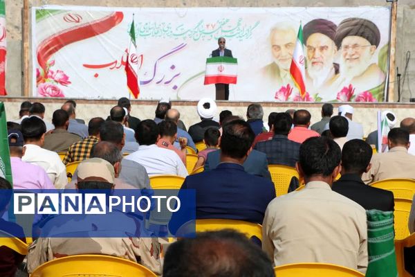 مردم بندرخمیر با حضور یکپارچه در ۲۲ بهمن اقتدار خود را فریاد زدند