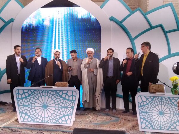 بزرگترین محفل دانش‌آموزی انس با قرآن در شهر یزد 