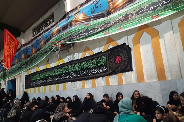 شور حسینی در شب چهارم محرم 1404 در هیات فرهنگیان ناحیه ۳ شیراز 
