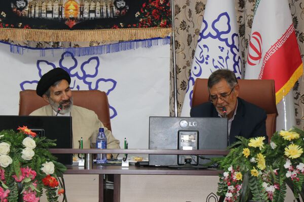 نشست ادبیات آیینی در دلیجان