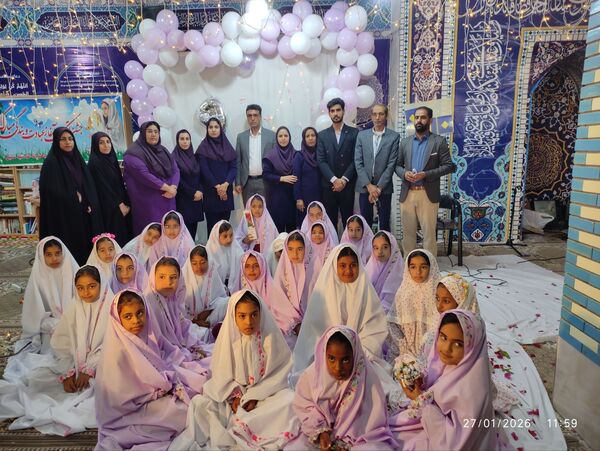 محفل انس قرآن به مناسبت نیمه شعبان و دهه فجر در مسجد جامع حاجی‌آباد 