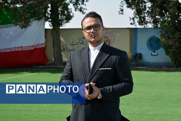 برگزاری جشن شکوفه‌های کلاس اولی دربهارستان‌دو