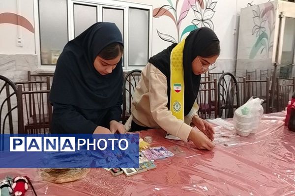 برپایی نمایشگاه و بازارچه کارو فناوری در دبیرستان شهید مجید دهنوی نیشابور