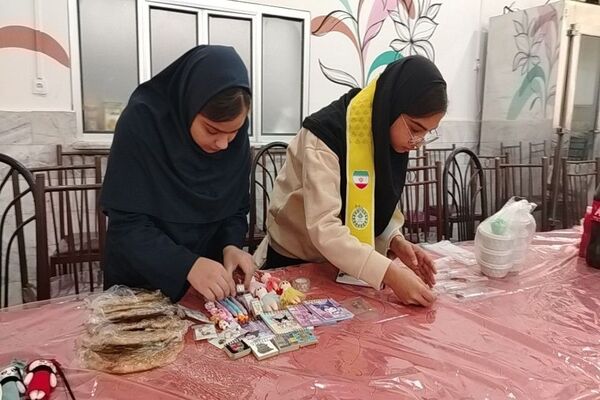 برپایی نمایشگاه و بازارچه کارو فناوری در دبیرستان شهید مجید دهنوی نیشابور
