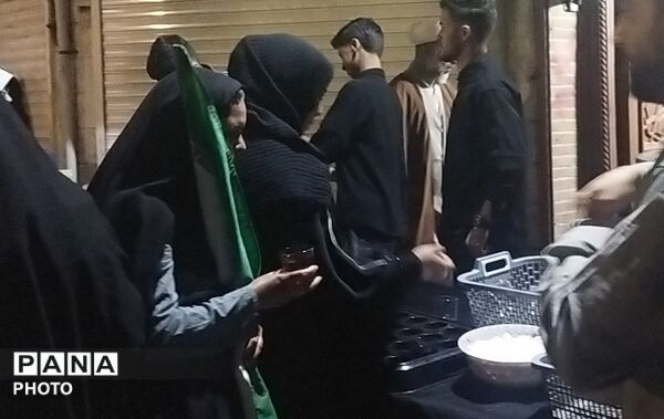 گذری بر هفتاد و دومین شب از فعالیت چایخانه مدرسه علمیه گلشن نیشابور 