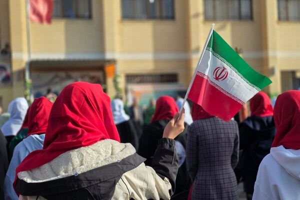زنگ انقلاب در ملارد با حضور مدیرکل آموزش و پرورش شهرستانهای تهران نواخته شد