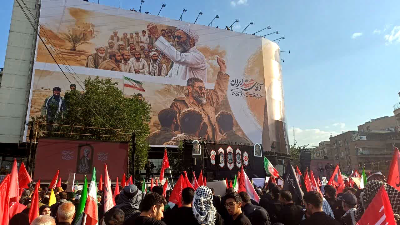 آخرین بدرقه رهبر شهید انقلاب در تهران