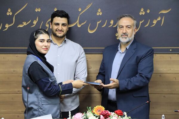 آیین تجلیل از خبرنگاران پانا ناحیه یک شهرستان بهارستان