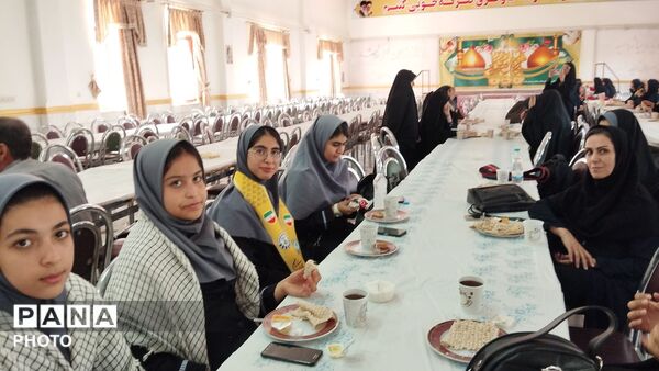 هر‌دانش‌آموز‌ یک‌نقش،‌ هردانش‌آموز‌‌ یک‌تشکل