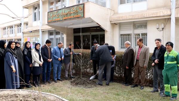 دانشگاه سبز می‌اندیشد