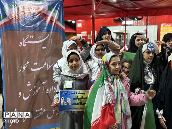 برپایی ایستگاه سلامت‌محور دانش‌آموزی در تجمعات شبانه