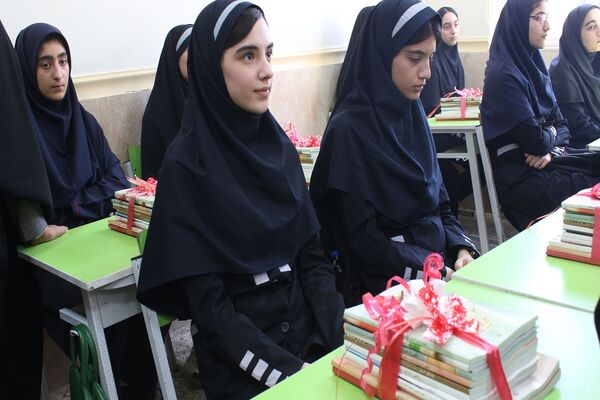 آیین نمادین نواختن زنگ آغاز تحصیلی در مدارس خوزستان