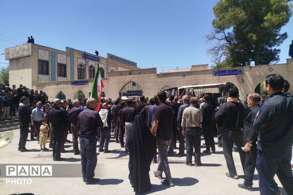 لردگان در ماتمِ عاشورا غرق شد