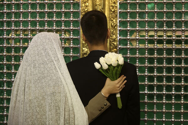 جشن ازدواج ۶۵۰ زوج دانشجوی دانشگاه‌های قم در سالروز میلاد جوادالائمه(س)