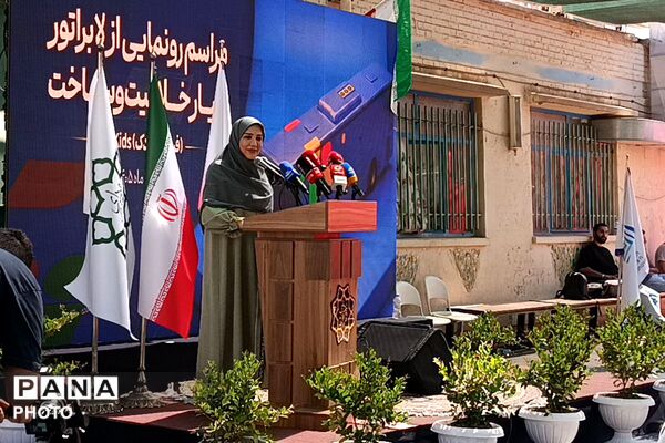 لابراتوار سیار خلاقیت و ساخت در مدرسه مهندس وحید کیهانی