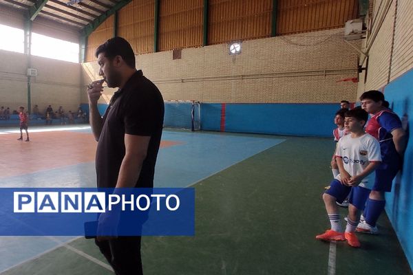 برگزاری مسابقات فوتسال دانش‌آموزان پسر منطقه کهریزک