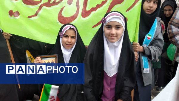 مردم خرم‌بید با حضور حماسی خود در راهپیمایی 22 بهمن دشمن را مأیوس کردند