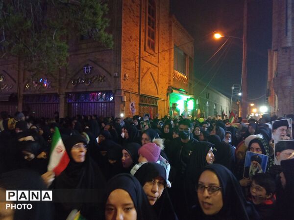 خروش مردم بصیر و عزادار شهرستان نیشابور در چهارمین روز از عزای سالار شهیدان انقلاب اسلامی 