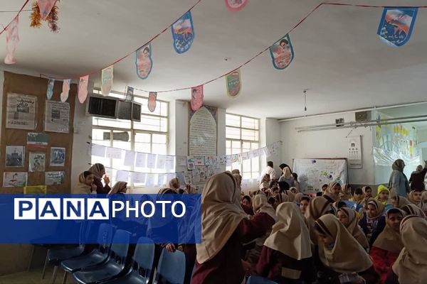 مراسم دهه فجر و برگزاری نمایشگاه دست‌سازهای دانش‌آموزی در دبستان شیخ کلینی