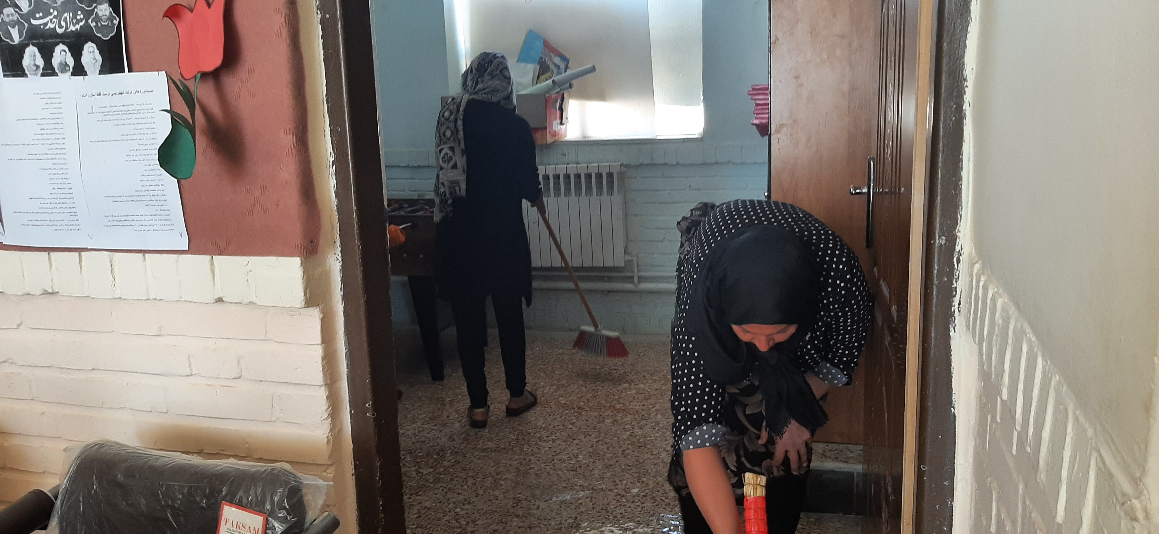 آماده‌سازی مدرسه شهید معتمدی روستای گزکوه برای بازگشایی مدارس