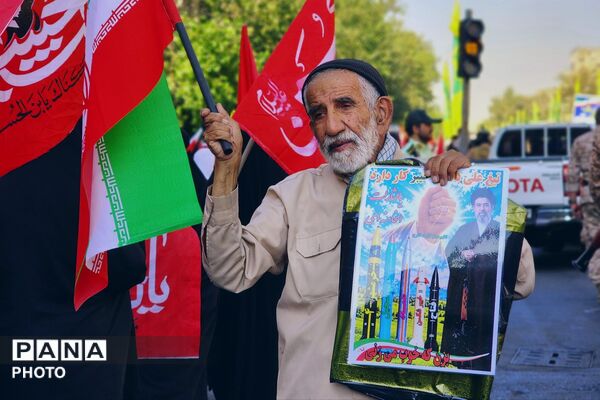 ۳۱۳ هزار «جان‌فدا» در قاب ایران؛ حضور نسل آینده‌ساز در رزمایش بزرگ تهران