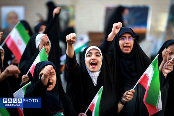آیین نواختن زنگ استکبارستیزی