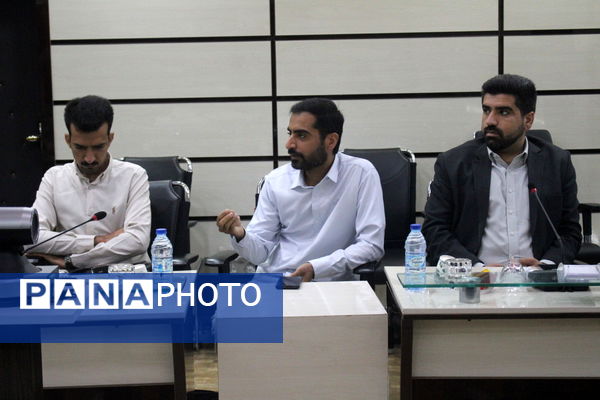 تجلیل از معلمان جوان برتر  به مناسبت گرامیداشت هفته مقام معلم استان بوشهر