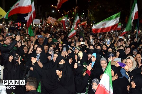طنین خطبه عقد بیست زوج جانفدای ایران در شب‌های بعثت مردم مرند 