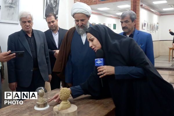 ردپایی از نقش و نگار در نمایشگاه دائمی شهرداری قرچک با آثار جشنواره دانش‌آموزی فرهنگی- هنری فردا