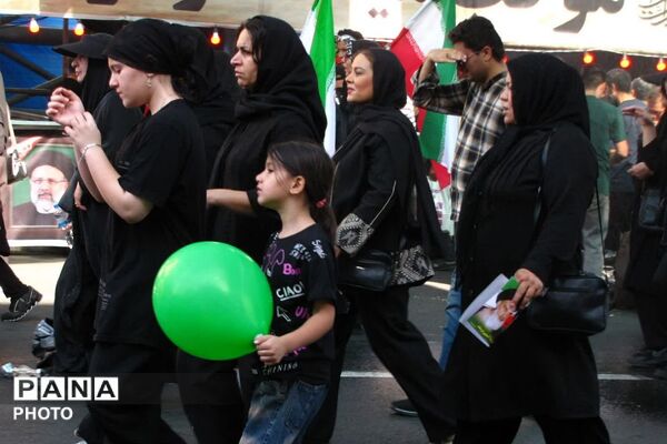حضور پرشور دانش آموزان ناحیه دو شهرری در مسیر خدمت رسانی به جاماندگان اربعین حسینی 