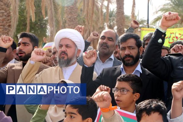 خلق حماسه‌ای دیگر از حضور مردم فهرج در راهپیمایی ۲۲ بهمن