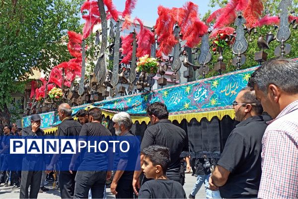 آباده در تاسوعای حسینی غرق در ماتم و عزا 