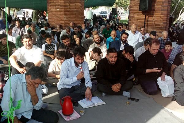  مراسم ختم دعای عرفه کنار مزار شهدای گمنام نسیم شهر 