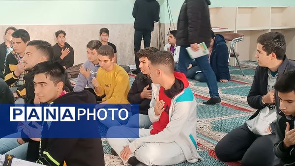 برگزاری زیارت عاشورا در دبیرستان شاهد ابوذر غفاری نیشابور در  اولین هفته  آذر ماه 