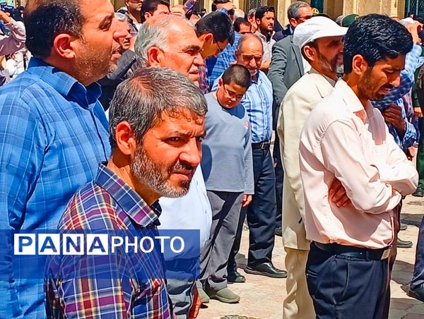 مشت هایی که آزادی فلسطین را صدا میزند