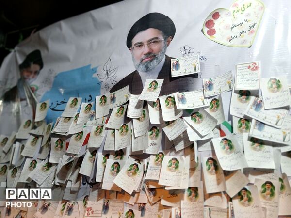 فرهنگیان و دانش آموزان گلستان همچنان پای میدان