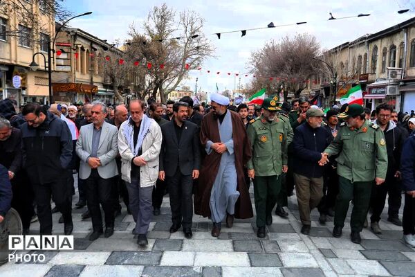 تشییع پیکر شهید مهدی مرادی در همدان