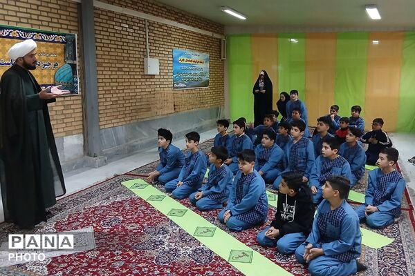 حضور مبلغان دینی در مدارس شهرستان فیروزکوه