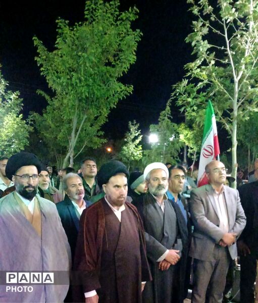 اجتماع شبانه مردمی تا پای جان برای ایران