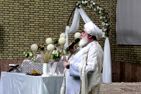 جشن چتری برای آرامش در شهر درق