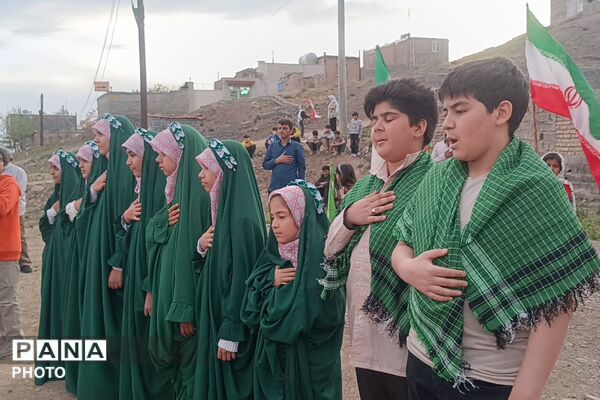 برنامه‌های دهه کرامت با حضور گروه ریحانه الحسین در شهرک امام خمینی و مجتمع هسا پردیس