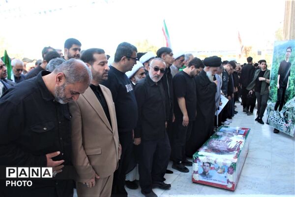 آیین تشییع پیکر دانش‌آموز شهید «سید محمد حسینی مقدم»