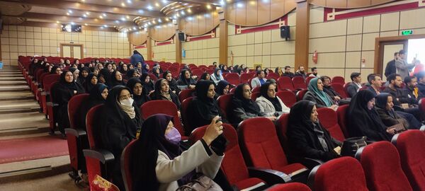  تقدیر از معاونان، مربیان پرورشی و مشاوران مدارس رباط‌کریم 
