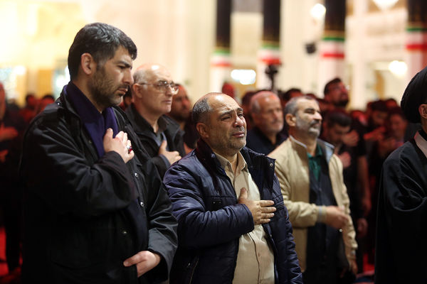 مراسم عزاداری سالروز وفات حضرت زینب در حرم بانوی کرامت